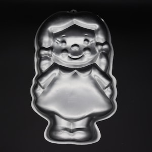 Vintage Doll or Little Girl Cake Pan by Wilton - 90s Rag Doll Cake Pan - Vintage Doll Cake Mold - Girl Theme Birthday Party-Doll-theme party