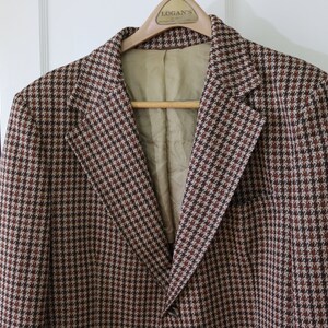 Vintage Men’s Houndstooth Plaid Wide Collar Jacket or Sports Coat from 60s or 70s