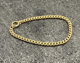 Dainty Chain Ring | 9ct Yellow Gold | Solid Gold | Skinny | Elegant | Midi | 9k | Recycled Material | Handmade in the UK