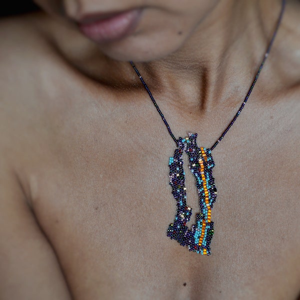 Double pendentif, collier perles tissées, violet et orange, bijou unique