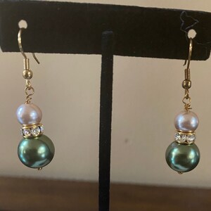 Groene en Ivoren Glazen Parel oorbellen met strass