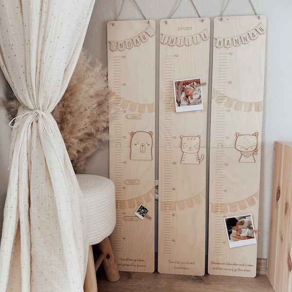 Individualisierbare Kinder-Messlatte aus Holz mit wunderschönen Details