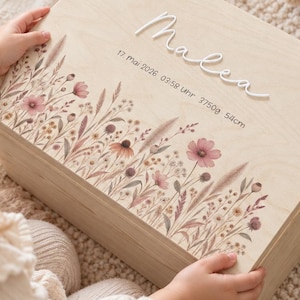 Personalized memory box "Summer Meadow" with name and birth details, made of wood, pink flowers watercolor/pastel, gift for birth, christening