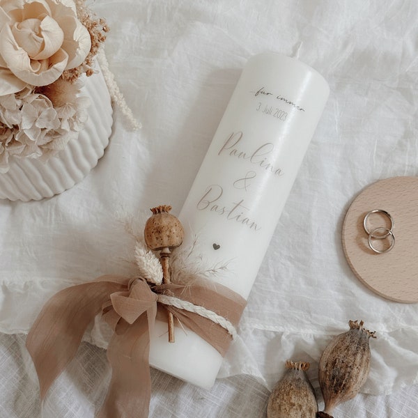 Beautiful wedding candle - modern, simple and still an absolute highlight with dried flowers | Wedding | Decoration | Boho | Beige