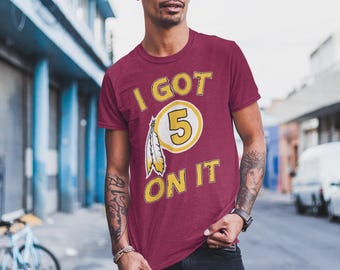 Ich habe 5 drauf Jayden Daniel Washington Kommandanten Shirt, Unisex Fußball Shirt Geschenk, Washington Five Fußball Shirt, Jayden Daniels Shirt