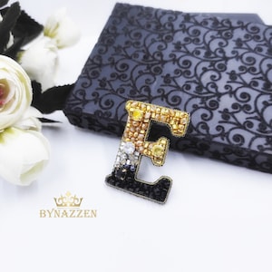 Broche con la letra E, broche con la inicial E brillante, joyería con letras personalizadas, regalo de broche con la letra E, monograma personalizado, regalo personalizado para hija