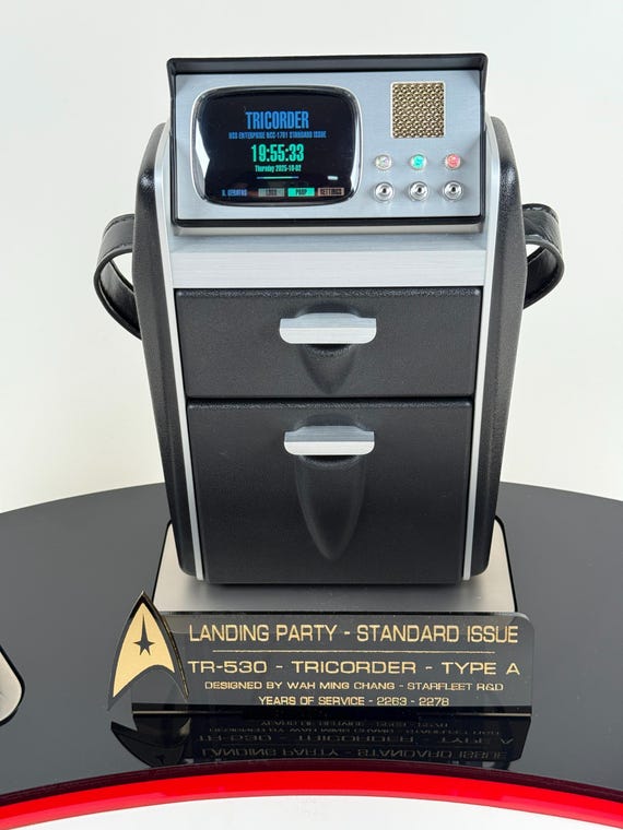STAR TREK Landing Party Custom Display Stand for Wand Company