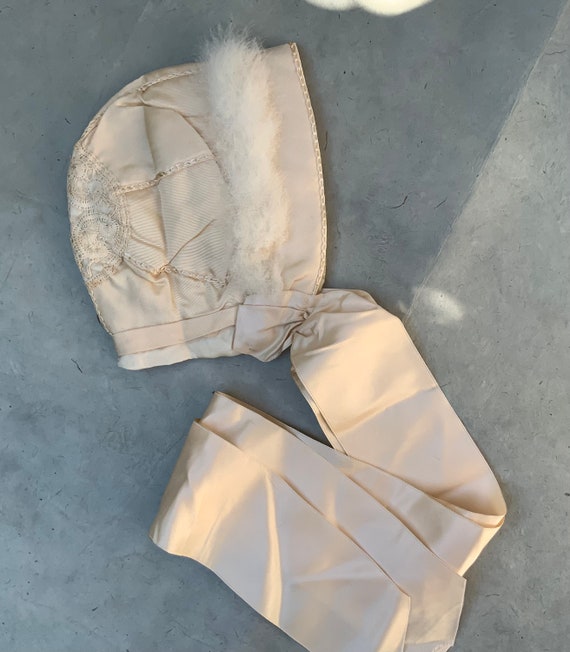 Antique Pure Silk Babies Bonnet 1920s With Silk Ribbon Tie, Dolls Bonnet, Christening.