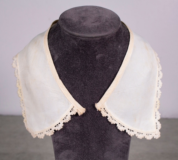Two, Antique 1920 Plain Cream Dress, Blouse Collars, With Small Crochet Edging. Dress Making.