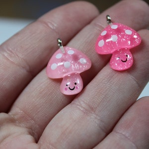 Pink Smiling Mushroom Charm - 18 mm sparkling flat-back resin charm - 2 pc set
