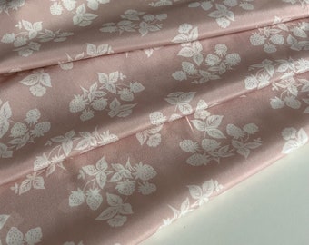 Italian Silk Crêpe de Chine Fabric – Italian designer silk fabric, delicate print, light dusty pink, premium quality