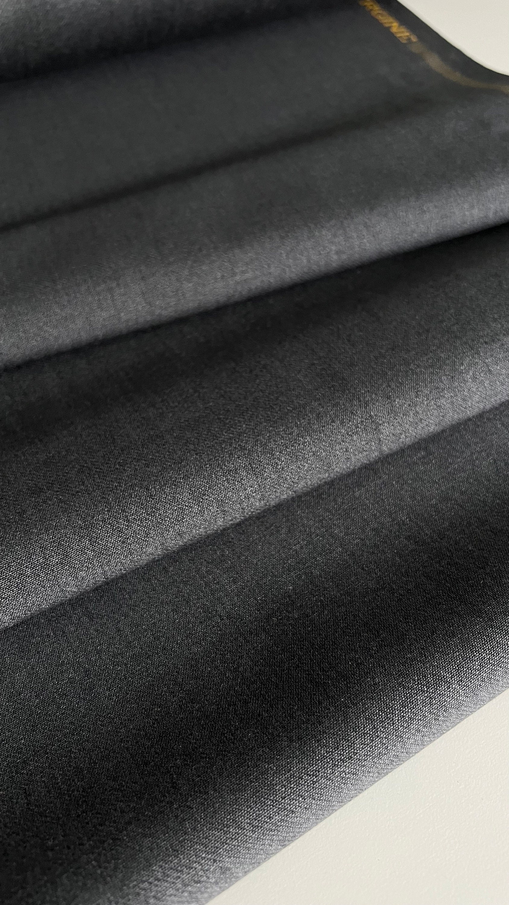 Luxury Italian LANA VERGINE Fabric, 100% Wool, Designer Wool 