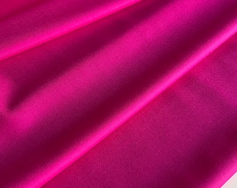 Italian designer wool-silk fabric, premium quality, thin and soft, color: pink (Barbie)