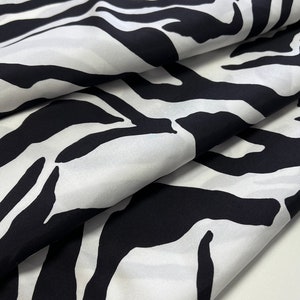 Exclusive, high-quality silk crepe de chine - satin stretch fabric, best quality, designer print, colour: black/white