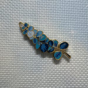 Plant needleminder, plant needle minder,  magnetic needleminder, glitter needle nanny, cross stitch needle minder, enamel needle minder