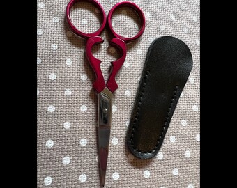 Red scissors, Victorian scissors, embroidery scissors, 9.6cm, sharp tip, scissor cover included