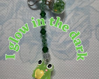 Frog scissor fob, frog scissors keep, sewing scissors fob, cross stitch scissors fob, beadrd scissor fob, green scissor keep, sewing gift
