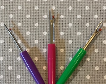 Seam Ripper / palla all'estremità / rosa / verde / viola / affilato / tagliente / tagliafilo / cucito / punto croce / ricamo / trapuntatura