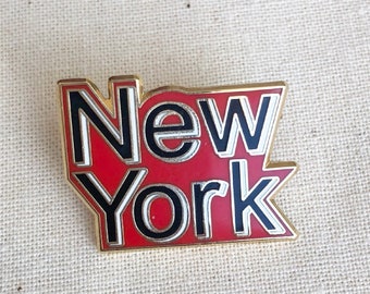 Épingle en émail rouge New York, épingle NY, NYC, épingle en émail NY, épingle en émail dur, bijoux, art, cadeau