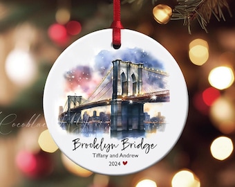 Adorno navideño personalizado de Nueva York, ideal para vacaciones familiares o como regalo de viaje. Adorno navideño del Puente de Brooklyn, Nueva York. Ideal para un viaje de chicas al Puente de Brooklyn.