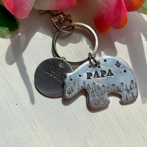 Daddy Bear keychain, Papa bear keychain with evergreen forest , dad keychain , personalized keychain, gift for dad, Fathers Day gift image 3