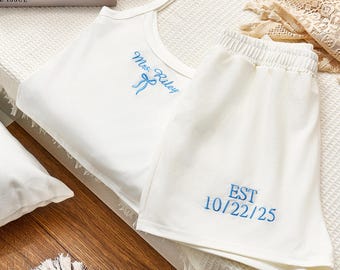 Embroidered Mrs. Pajama Set for Bride,  Bridal Pjs, Bride Pajamas, Bride Tank Top Set,Getting Ready Outfit for Bride,Engagement Gift for Her