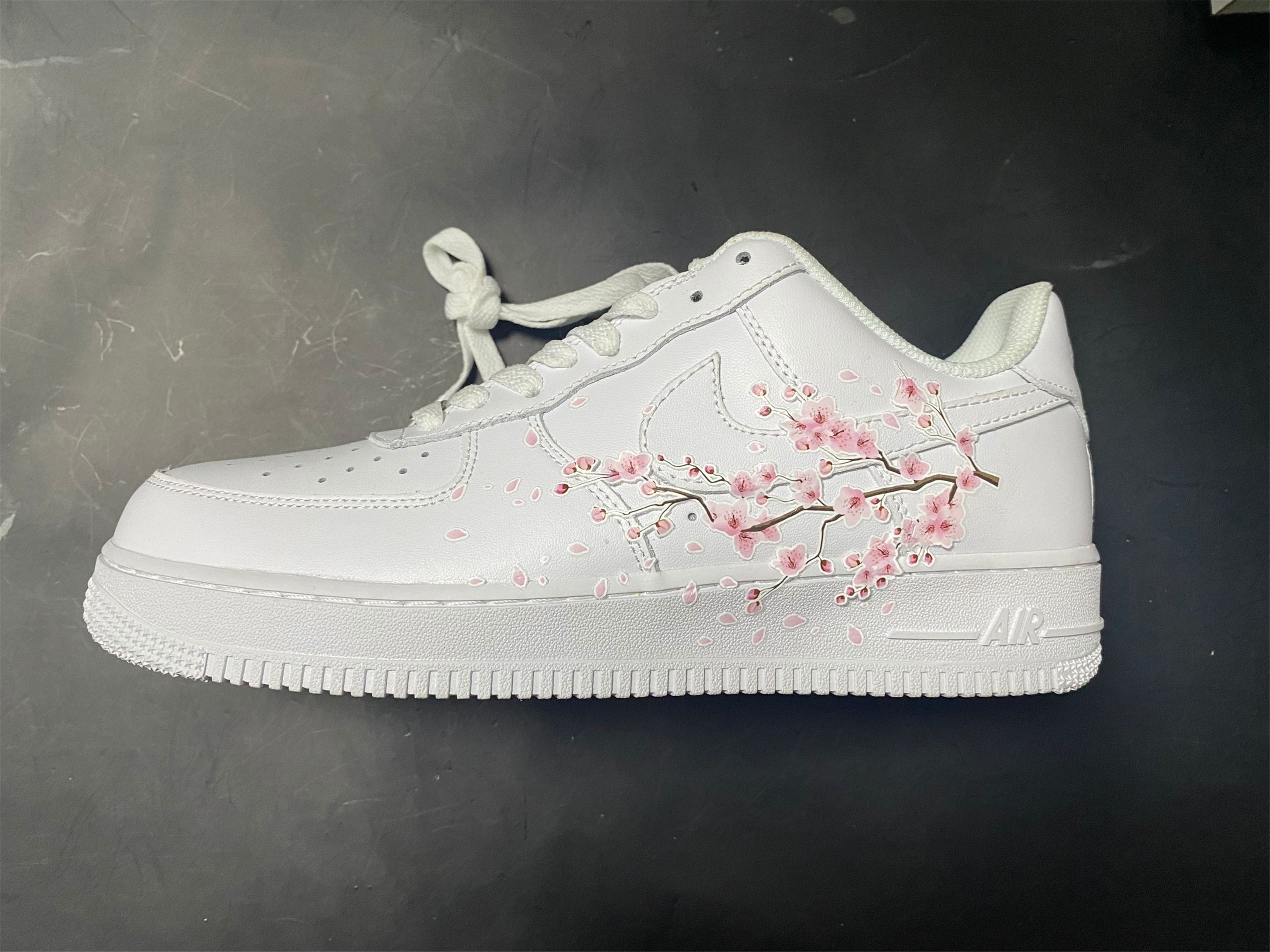 nike air force 1 sakura pink