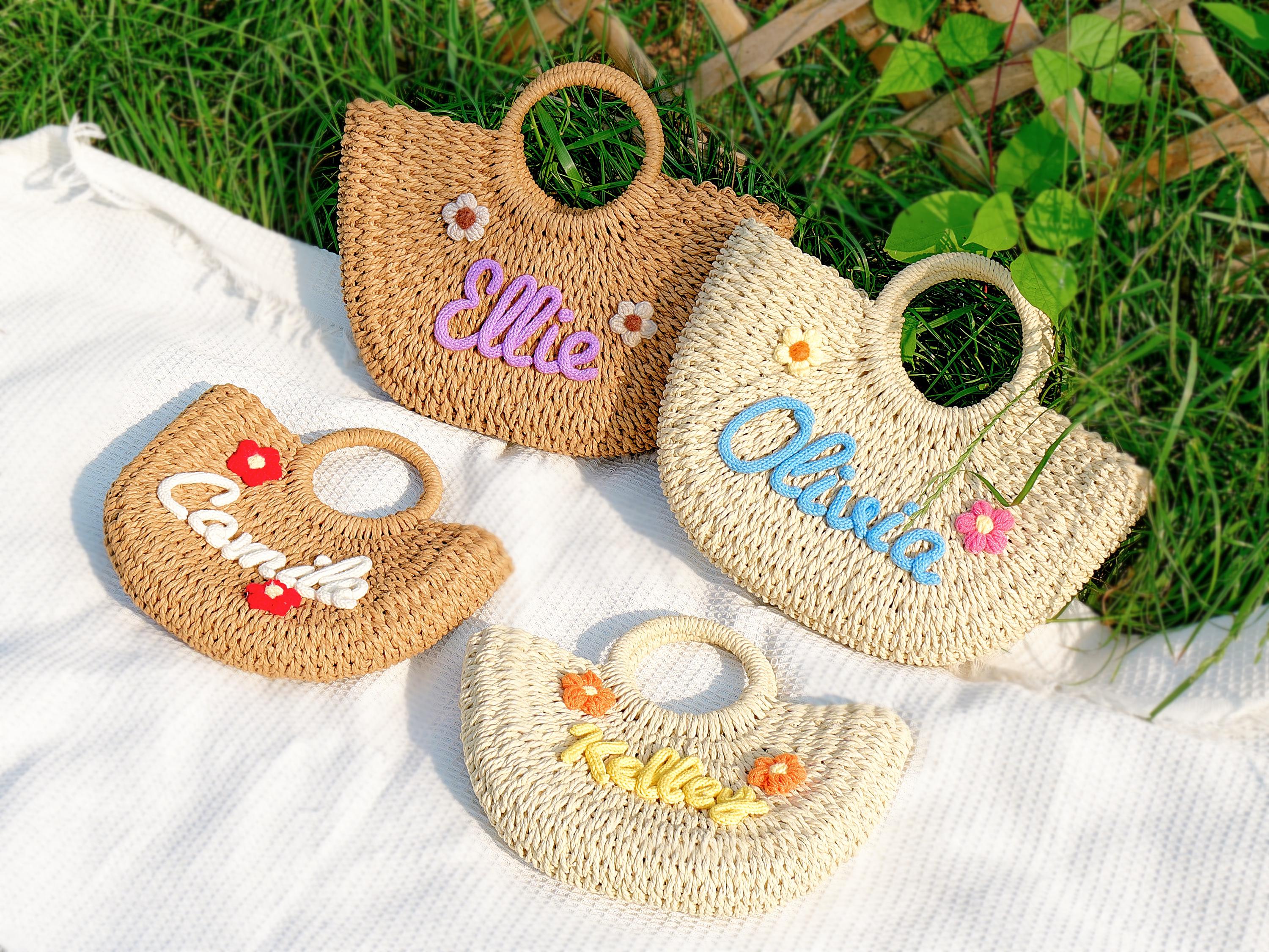 Custom Straw Beach Bag, Bridesmaid Beach Bag, Custom Hand-held Gift, Custom Straw HandBag,Wedding Party Gifts, Flower Girl Basket