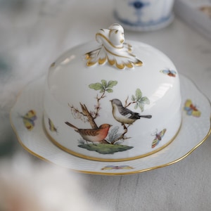 Vintage Herend Rothschild Bird Covered Bowl / Cheese Dish Hand Painted Porcelain Hungary Gold Trim 1960s 1970s Fine China Collectible