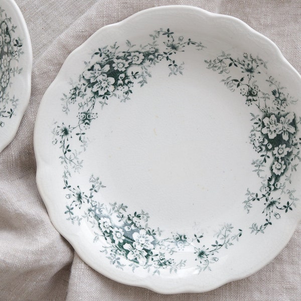 Set of 2 Vintage Buffalo Pottery Semi-Vitreous LAMARE Dark Green Floral 5 1/4"(13cm) Berry Bowls Butter Pats