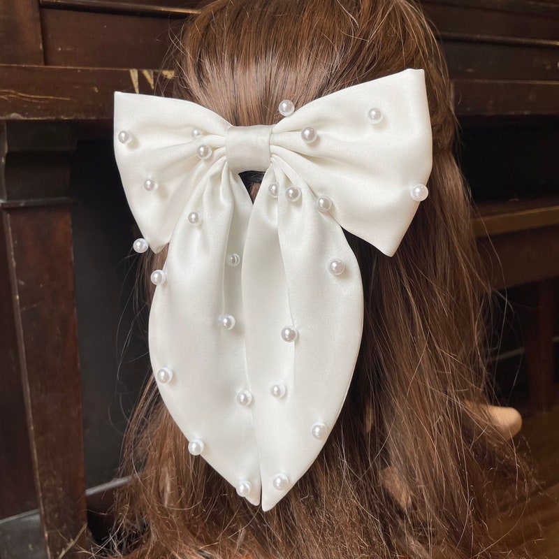 Pear Bear Silver Beige Hair Bow
