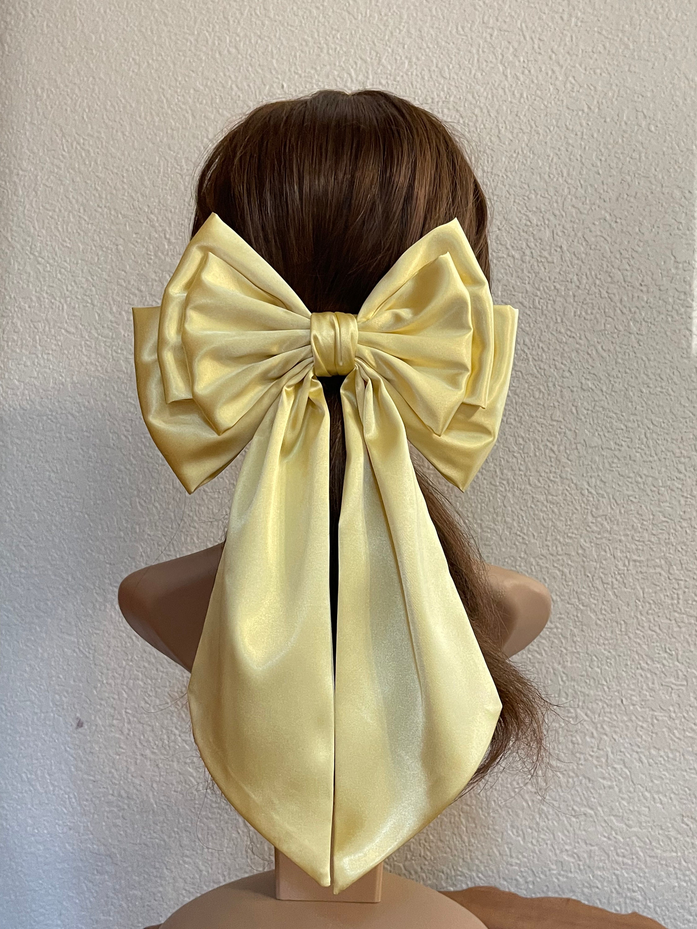 Satin Big Bow Barrette: Women display picture 1