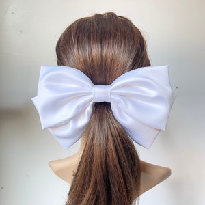 Giant Satin Hair Bow: Women&#39;s Oversized hair bow everyday hair bow with satin bow woven hair clips