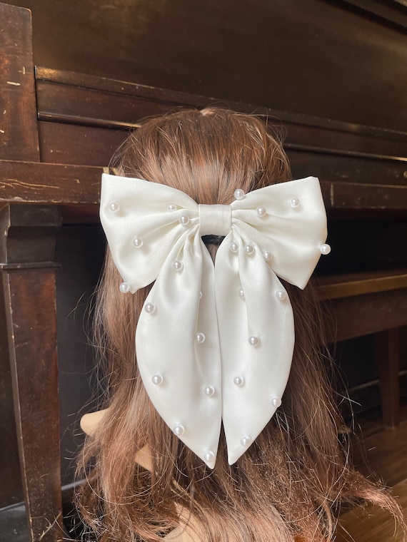 Accessorize + Statement Pearl Hair Bow