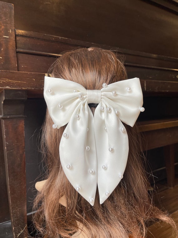 Pearl Satin Wedding Hair Bow Clip: Bridal Hair Accessory - Etsy display picture 3