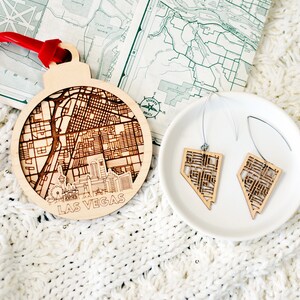 Las Vegas-cadeauset, ornament skyline van Las Vegas, skyline, kerstmis Las Vegas, oorbel, houten ornament, stadsaandenken, souvenir Las Vegas