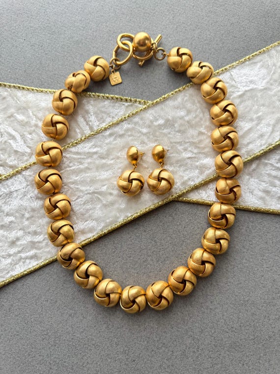 Vintage Anne Klein Gold Knot Necklace Earrings Se… - image 1