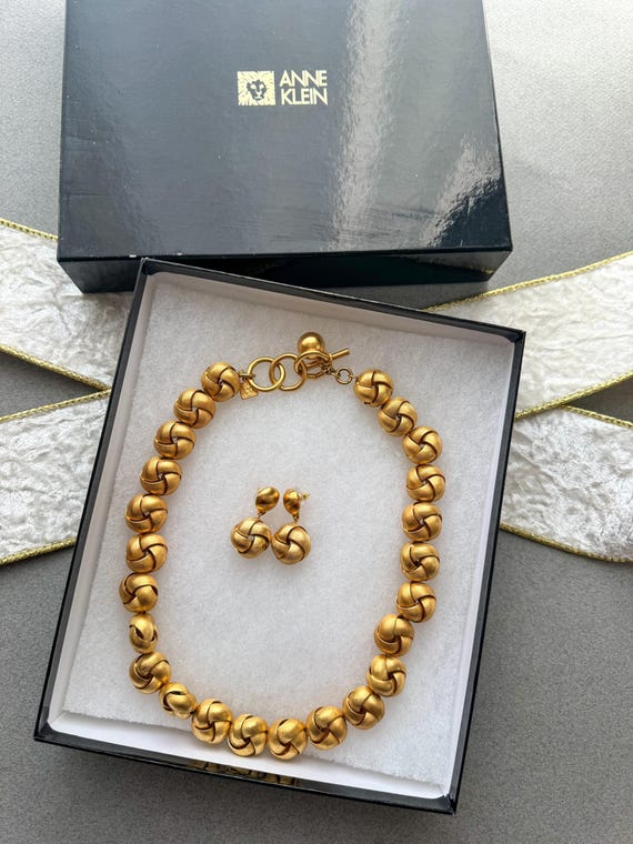 Vintage Anne Klein Gold Knot Necklace Earrings Se… - image 2