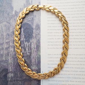 Vintage gouden kettingketting van Monet – gesigneerde statement-sieraden uit de jaren 80, dikke choker, klassieke designer bladketting