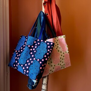 Bolso tote de lona 100% algodón - Azul, diseño artístico original dibujado a mano imagen 4