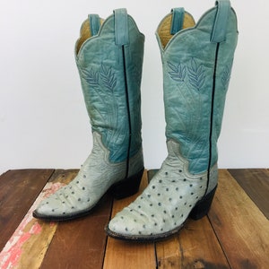 Vintage 1970s LIGHT BLUE  EMBROIDERED Leather Custom Western Cowgirl / Cowboy Boots