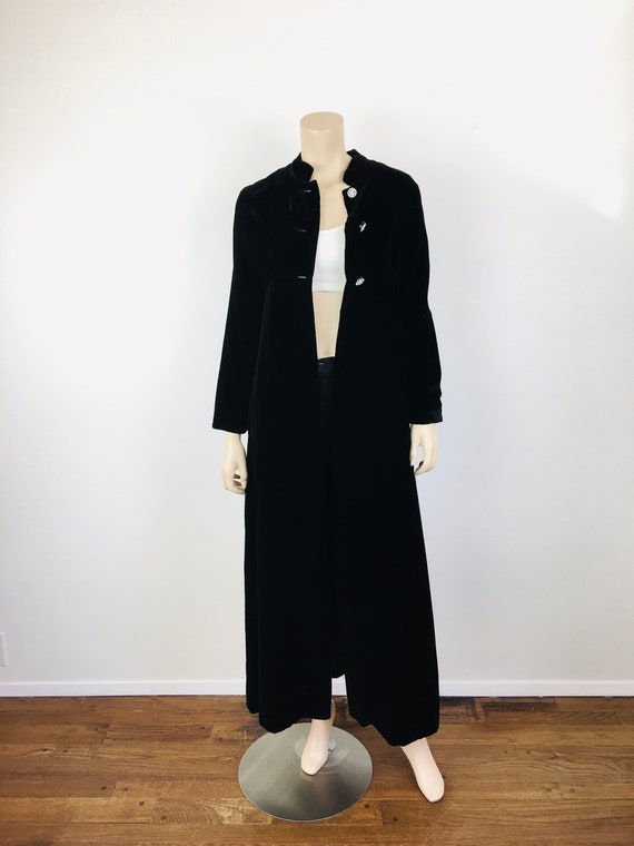 Vintage 1960s BLACK VELVET EMPIRE Waist Full Leng… - image 2