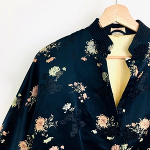 Vintage 1950s BLACK BROCADE Asian FLORAL Pattern Jacket image 4