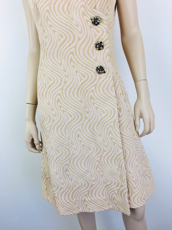 1960s Vintage PSYCHEDELIC SWIRLY Cocktail Dress W… - image 5