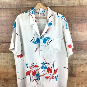 Waimea Casuals by Paradise Found Hawaiian Shirt - Maui Pineapple Black or White (Size: 3XL, Color: Black) - Tropaholic