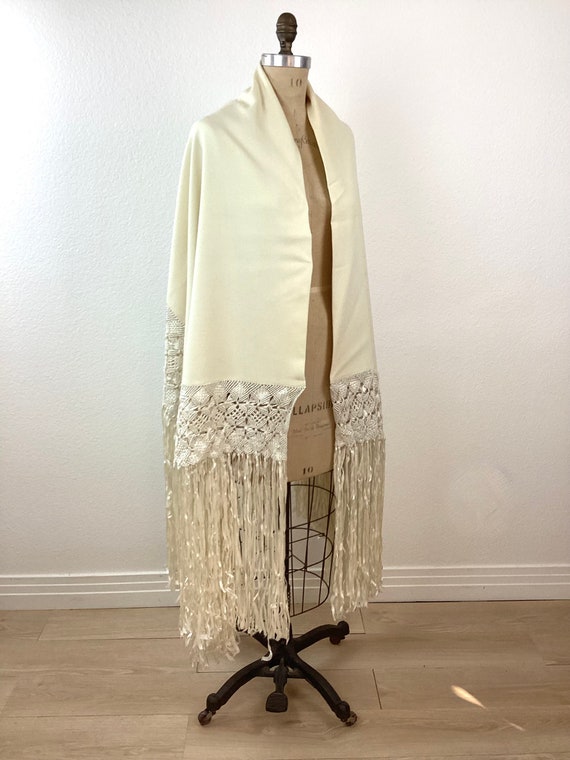 Antique Vintage CREAM Wool MACRAME FRINGE Shoulde… - image 5