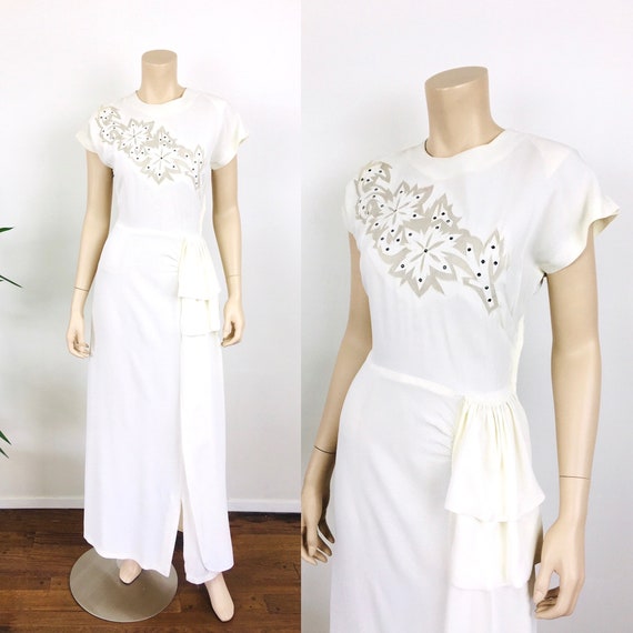 Vintage 1930s WHITE FLORAL RHINESTONE Studded Crep