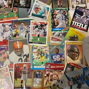 Mystery pack 20x Football cards all NFL hall of famers includes one serial #d card Stocking stuffer Walter Payton Staubach Jim Brown Baugh