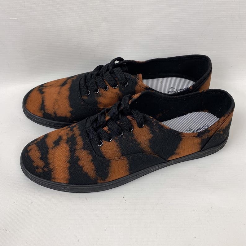 bleaching tennis shoes