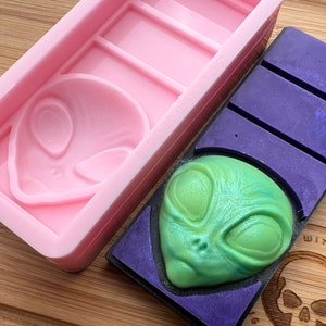 3d Alien Snapbar Silicone Mold for Wax. Wax Melt Silicone Mould.